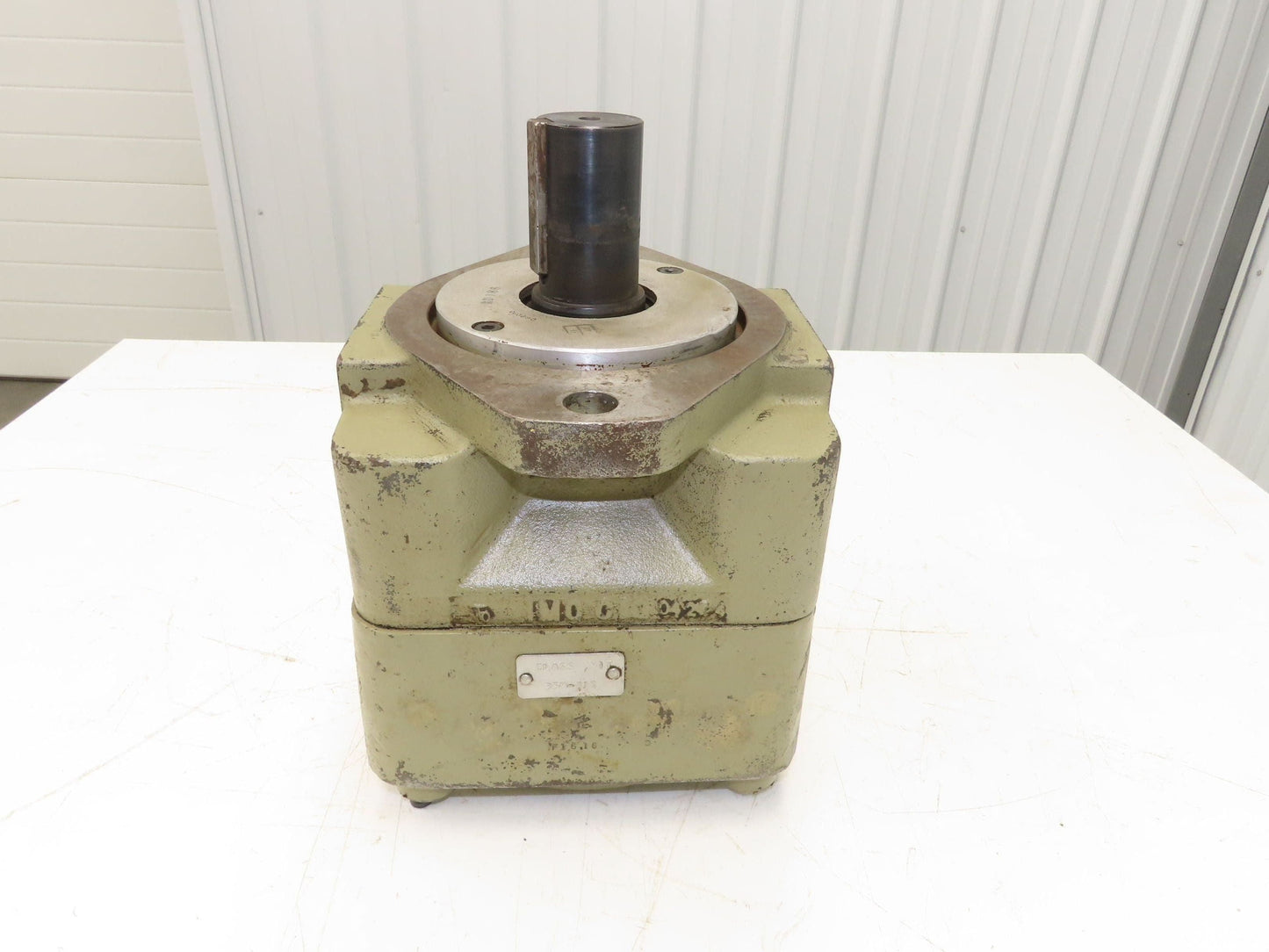 IMO 272152-006 Hydraulic Gear Pump 2-Bolt SAE-D