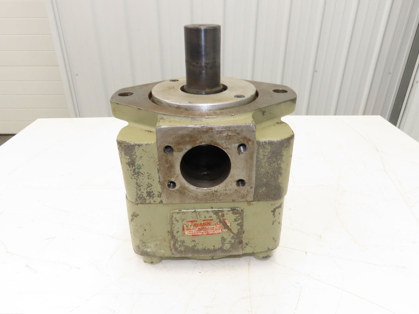 IMO 272152-006 Hydraulic Gear Pump 2-Bolt SAE-D