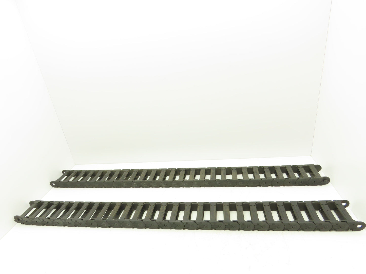Tsubaki Energy Chain Cable Carrier 15/16 x 3 x 48" Length Lot of 2