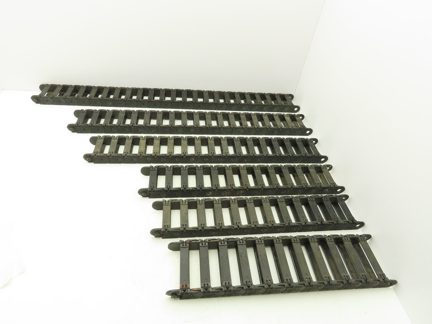 Tsubaki Energy Chain Cable Carrier 15/16 x 3 x 21-42" Mixed Length Lot of 6