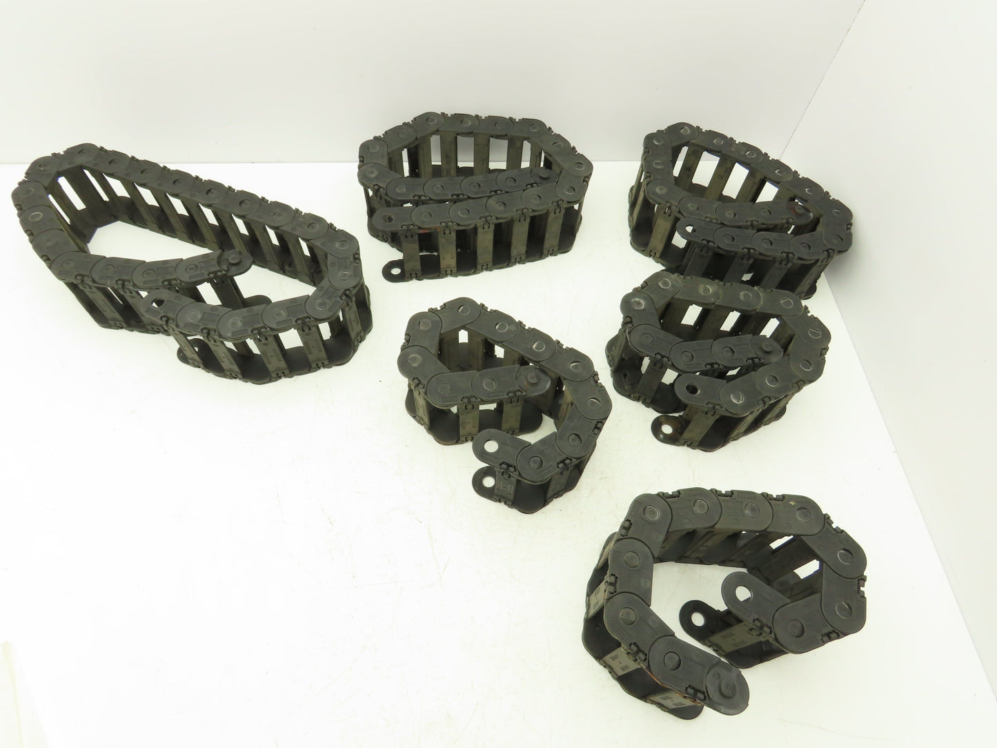 Tsubaki Energy Chain Cable Carrier 15/16 x 3 x 21-42" Mixed Length Lot of 6