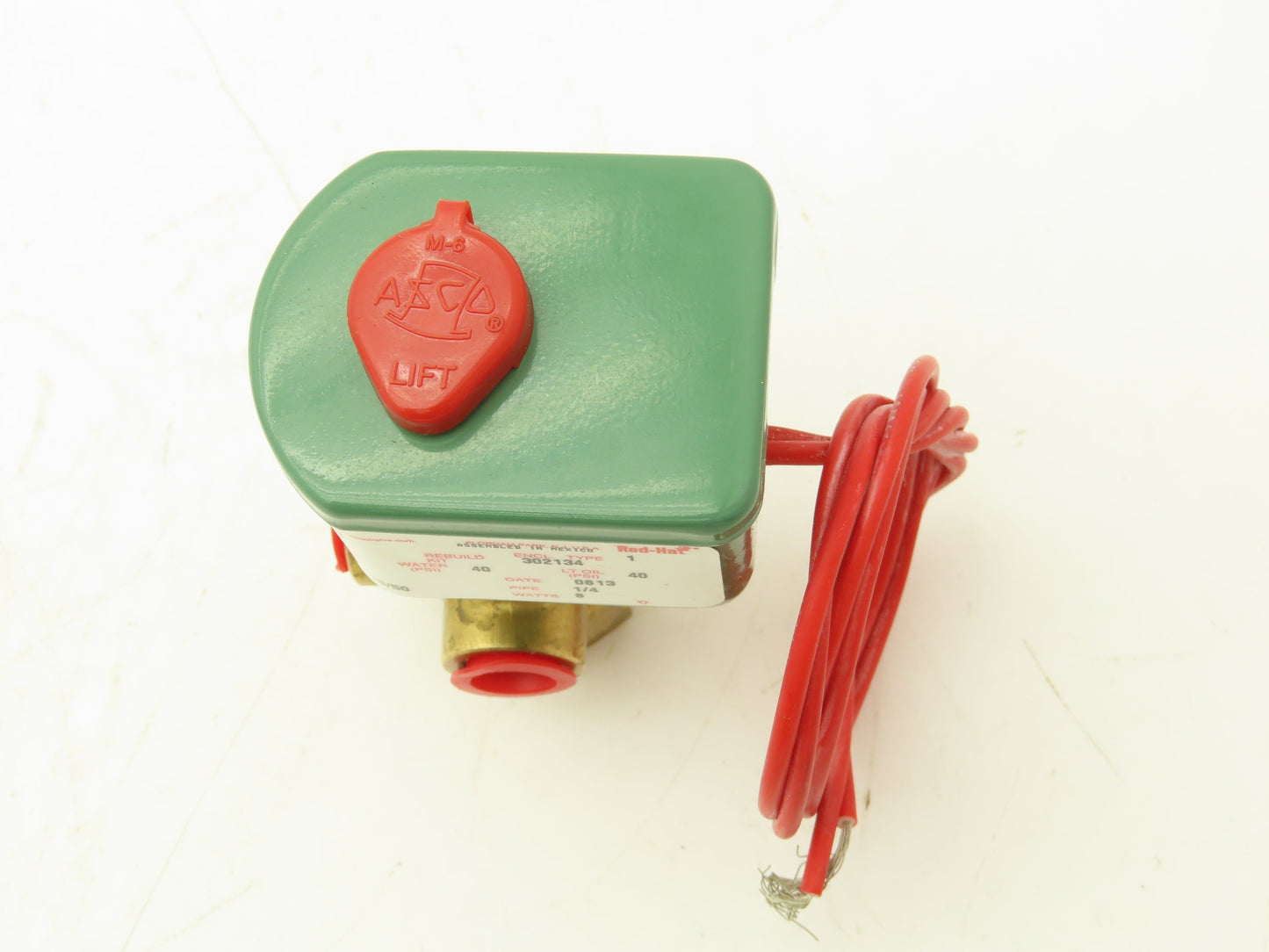 Asco Redhat 8320A023 Solenoid Valve 3-Way 40 PSI 1/4 NPT NC 120V T811803
