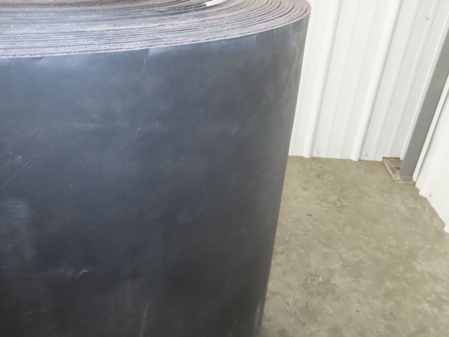 32"W x 178'L Conveyor Belt Foam Backed Soft Top Rubber Cover Black