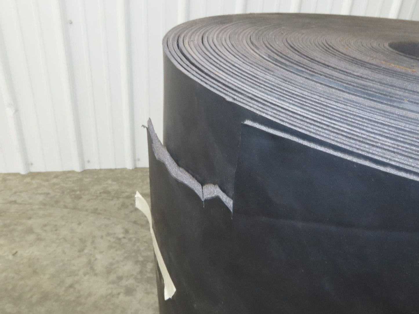 32"W x 178'L Conveyor Belt Foam Backed Soft Top Rubber Cover Black