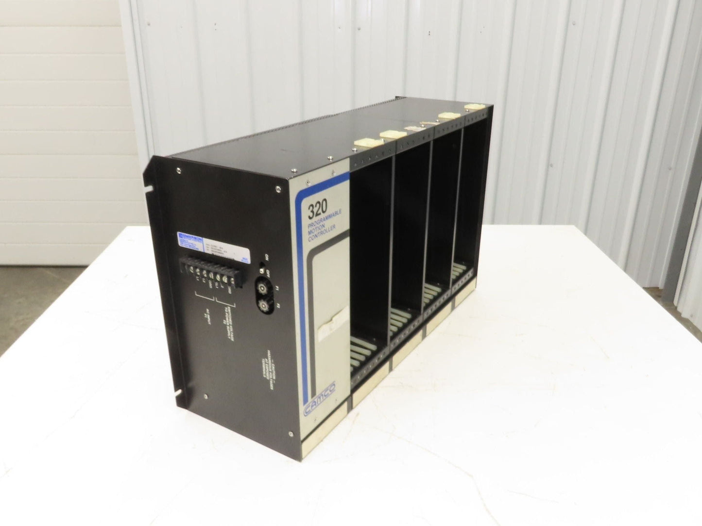 Camco 320C-04 Chassis 320 Programmable Motion Controller Chassis