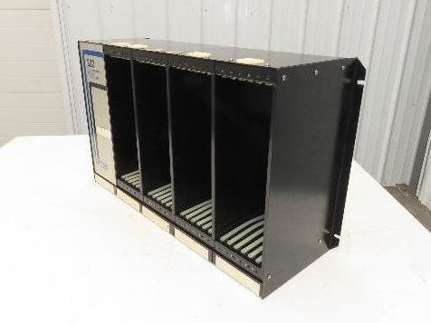Camco 320C-04 Chassis 320 Programmable Motion Controller Chassis