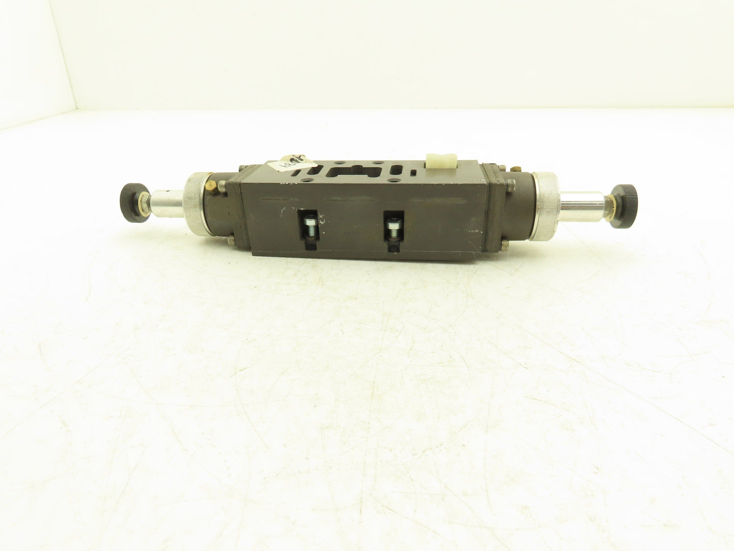 Numatics 92149U Pneumatic Sandwich Valve Pressure Regulator Double End
