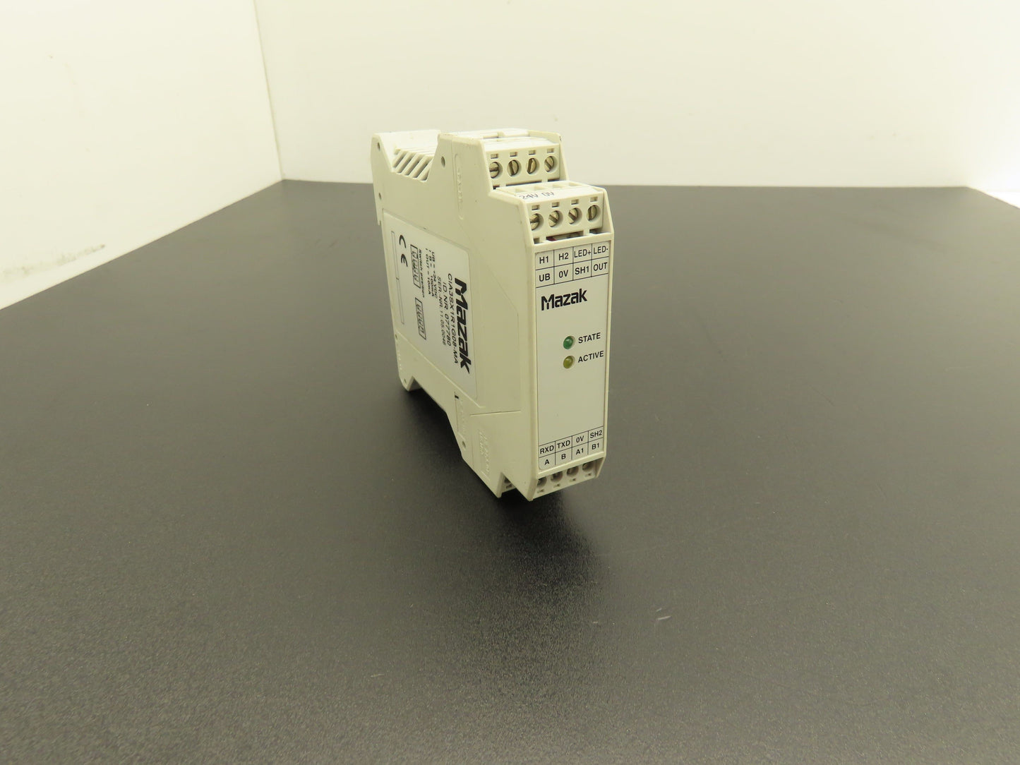 Mazak CIA3SX1R1G08-MA Interface Adaptor 24vDC IP20 DIN Mountable