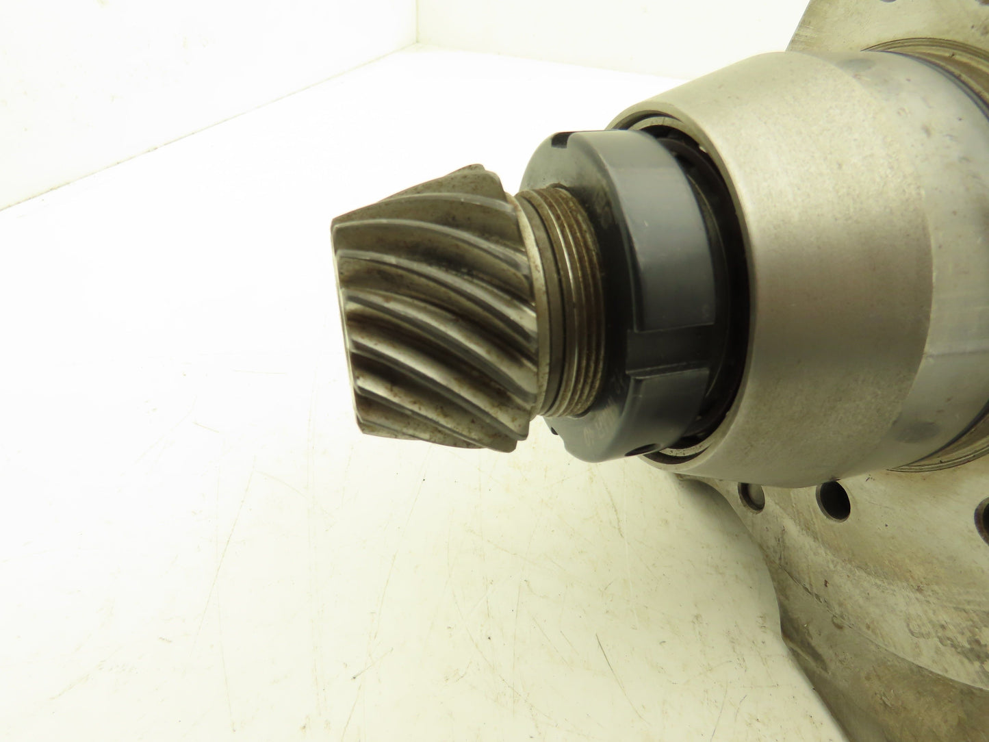 HZ Prazisionstechnik GMBH 242-50 793 Spindle Head Gearbox 1:1 Reducer CLP10