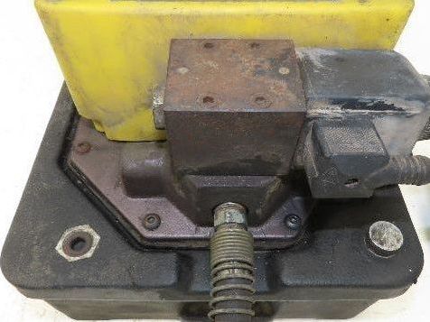 Enerpac PUJ1201B Hydraulic Pump 10000psi 1/2Hp with 3-Way Valve 115V 1PH