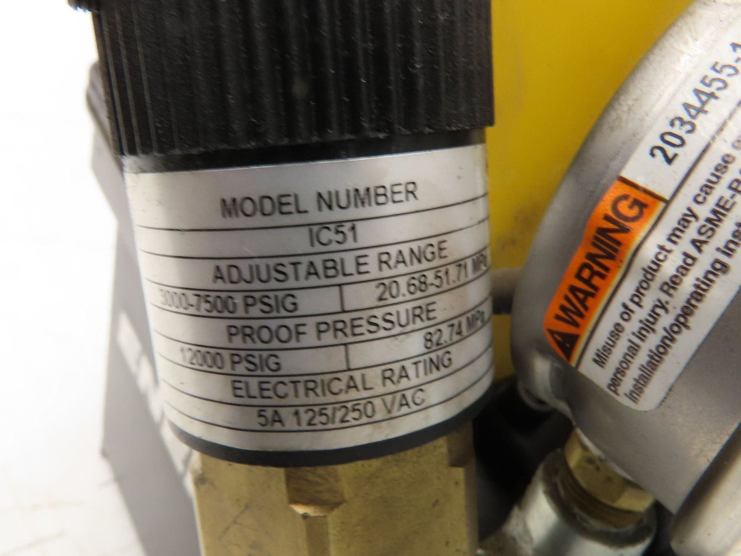 Enerpac WES1201B Submerged Hydraulic Pump 3/2 Valve 10000psi 115V 1PH