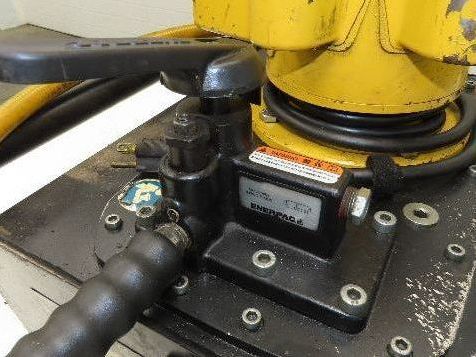 Enerpac ZE3220MB Hydraulic Pump 10000psi 1Hp 115V Oil Flow @ 100psi 450in³/Min
