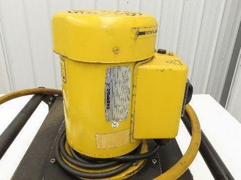 Enerpac ZE3220MB Hydraulic Pump 10000psi 1Hp 115V Oil Flow @ 100psi 450in³/Min