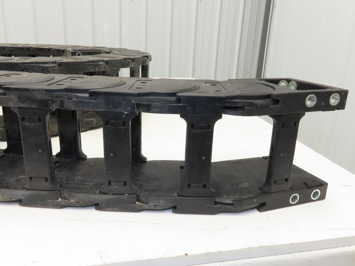 Igus Energy Chain Cable Carrier 3"W x 4"H x 11'10"L 17' Working Length