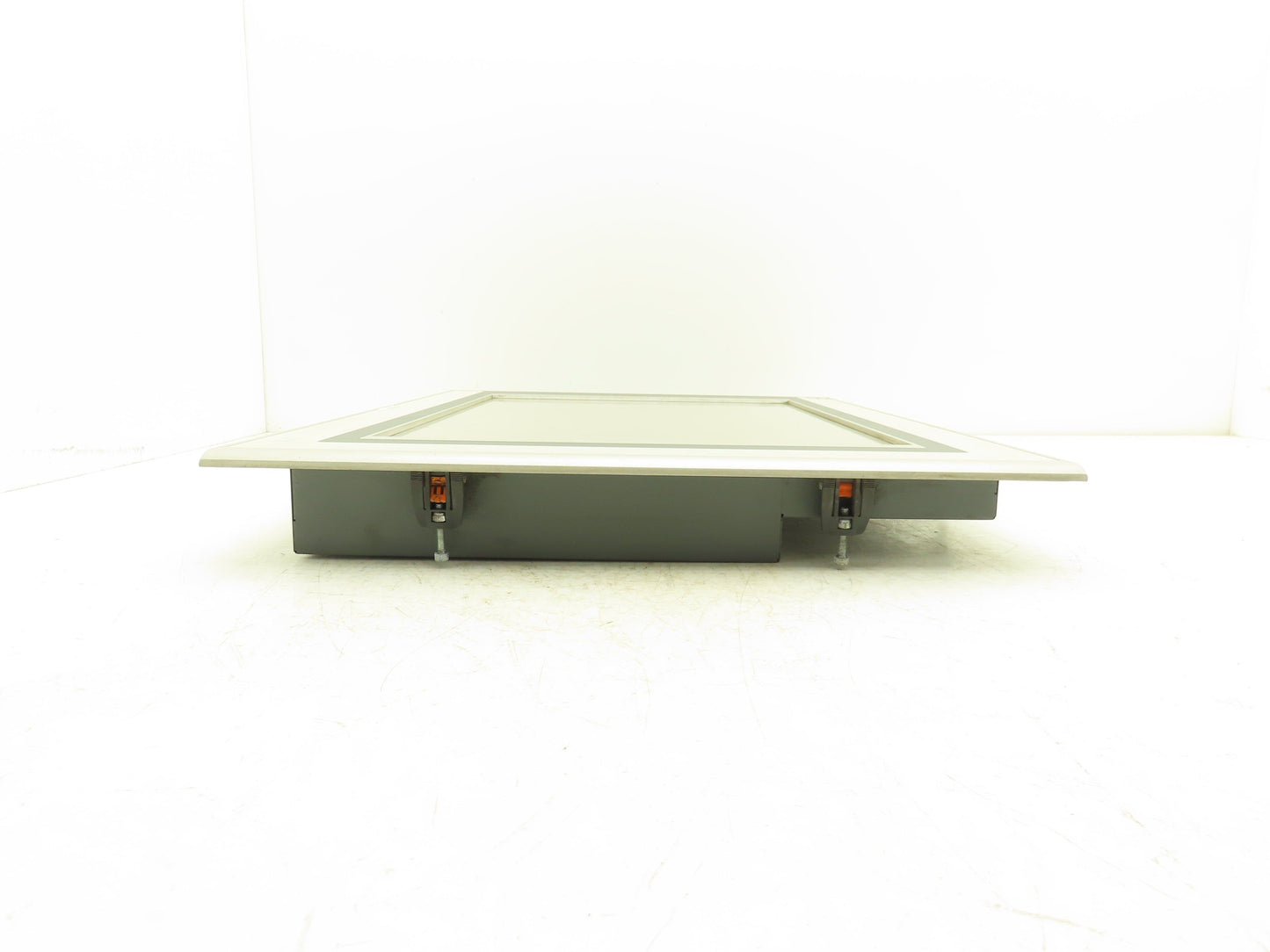 B&R 5AP920.1906-01 Automation Panel 900 19" 24VDC 3.2A REV00 Missing Link Slot
