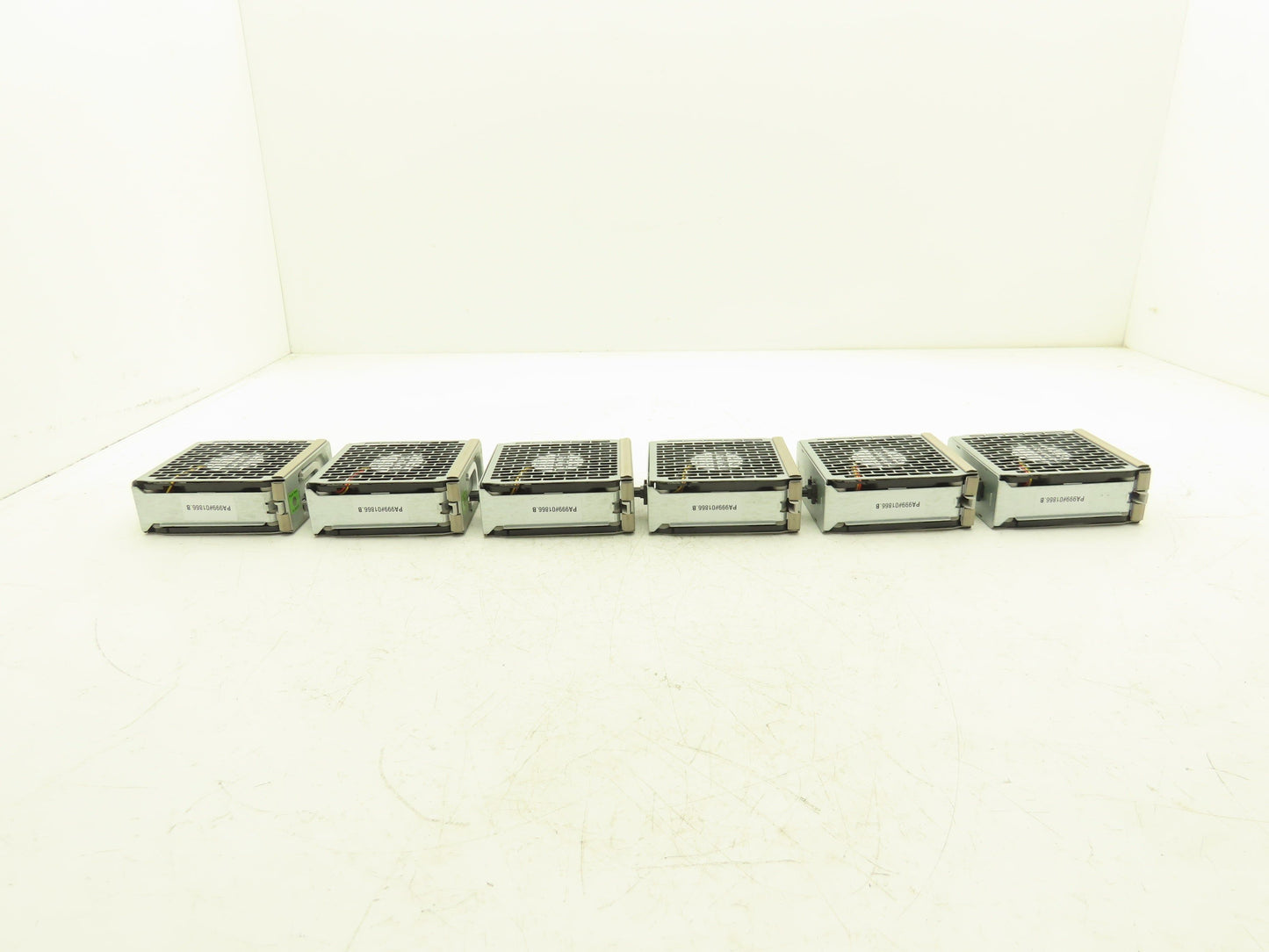Oracle Sun 541-3539-02 Fans 92mm Caddy From X4470 Server Hot-Swappable Lot of 6