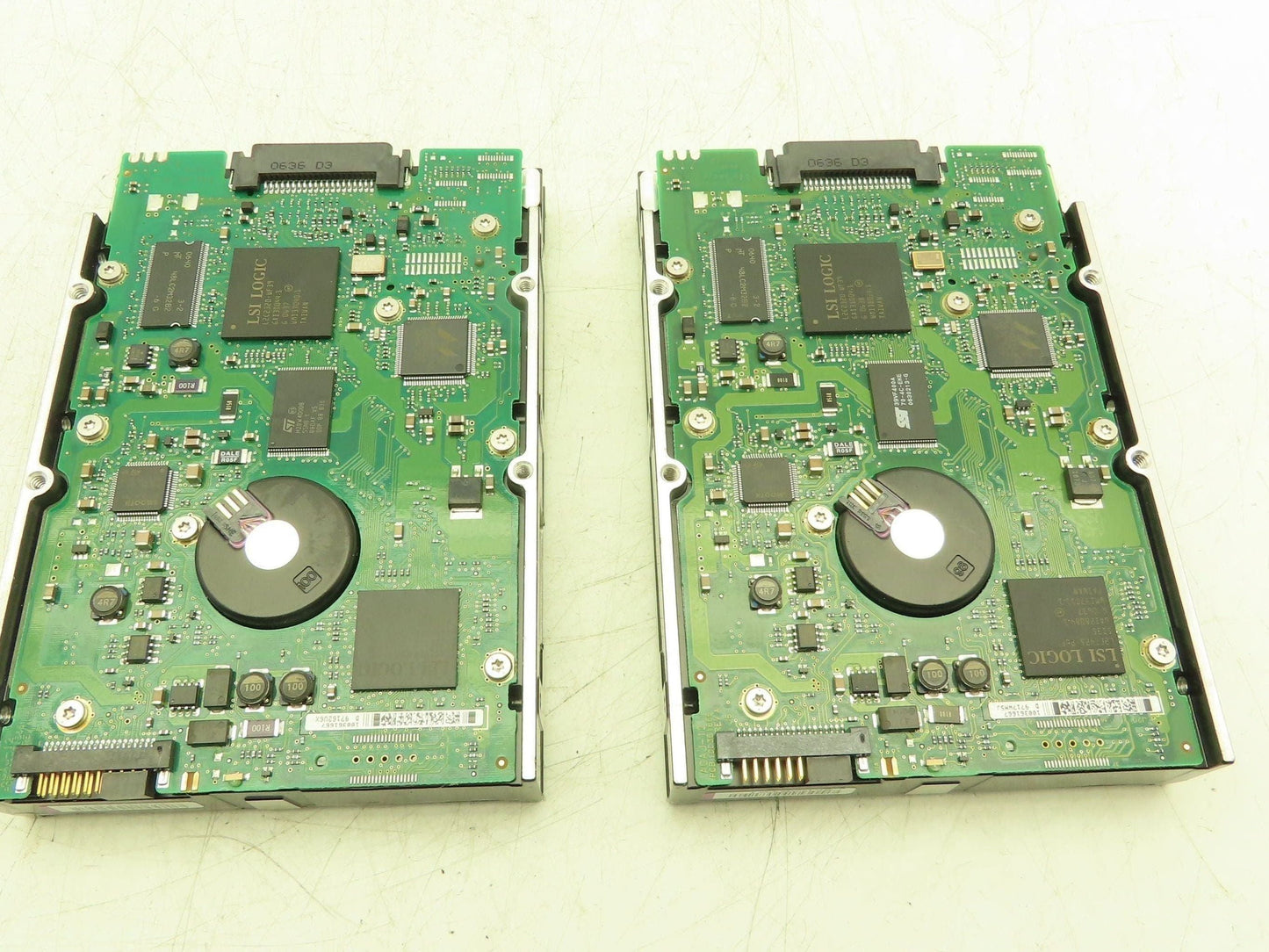 Sun/Seagate Cheetah 10K.7 Hard Drive Fibre Channel 10k rpm 3.5" 300Gb Lot of 2