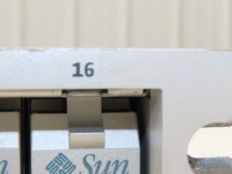 Sun StorageTek 0843 16-Bay RAID Fibre Channel 3.5" NO HDDs