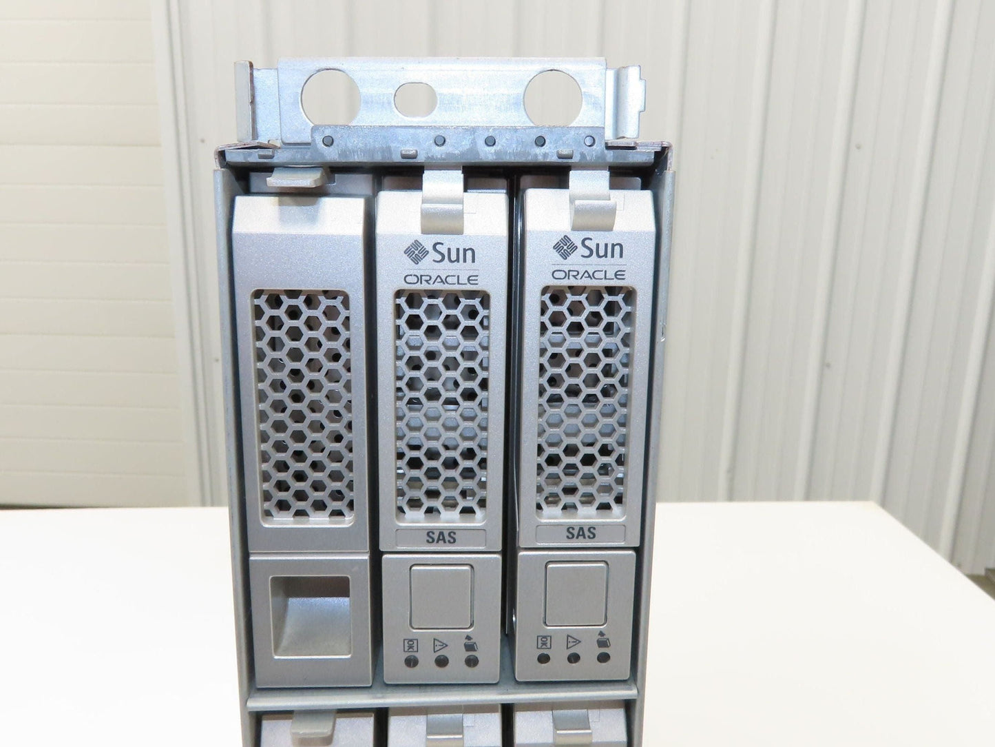 Sun Chassis 100120-113 12-Bay SAS RAID 3.5" NO HDDs