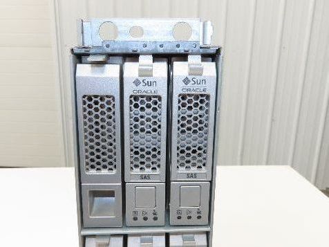 Sun Chassis 100120-113 12-Bay SAS RAID 3.5" NO HDDs