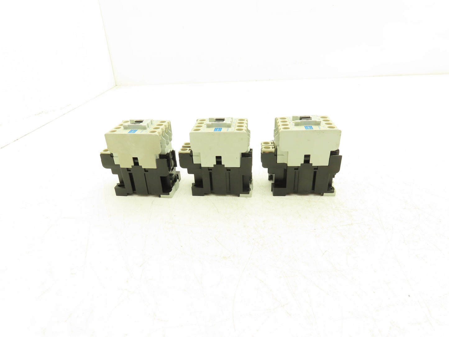 Mitsubishi Electric S-N11 Contactor 7.5Hp 20A 600VAC Lot of 3