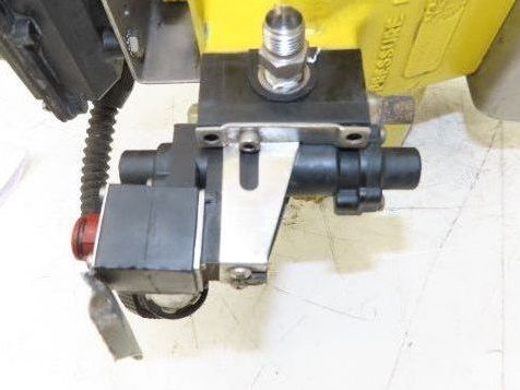 Tricentric 4" Stainless Butterfly Valve 8-Lug + Hytork-425 Actuator & Positioner