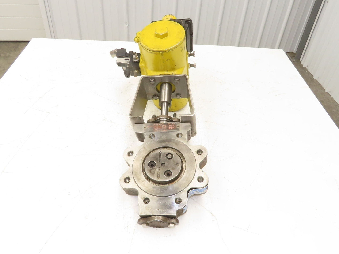 Tricentric 4" Stainless Butterfly Valve 8-Lug + Hytork-425 Actuator & Positioner