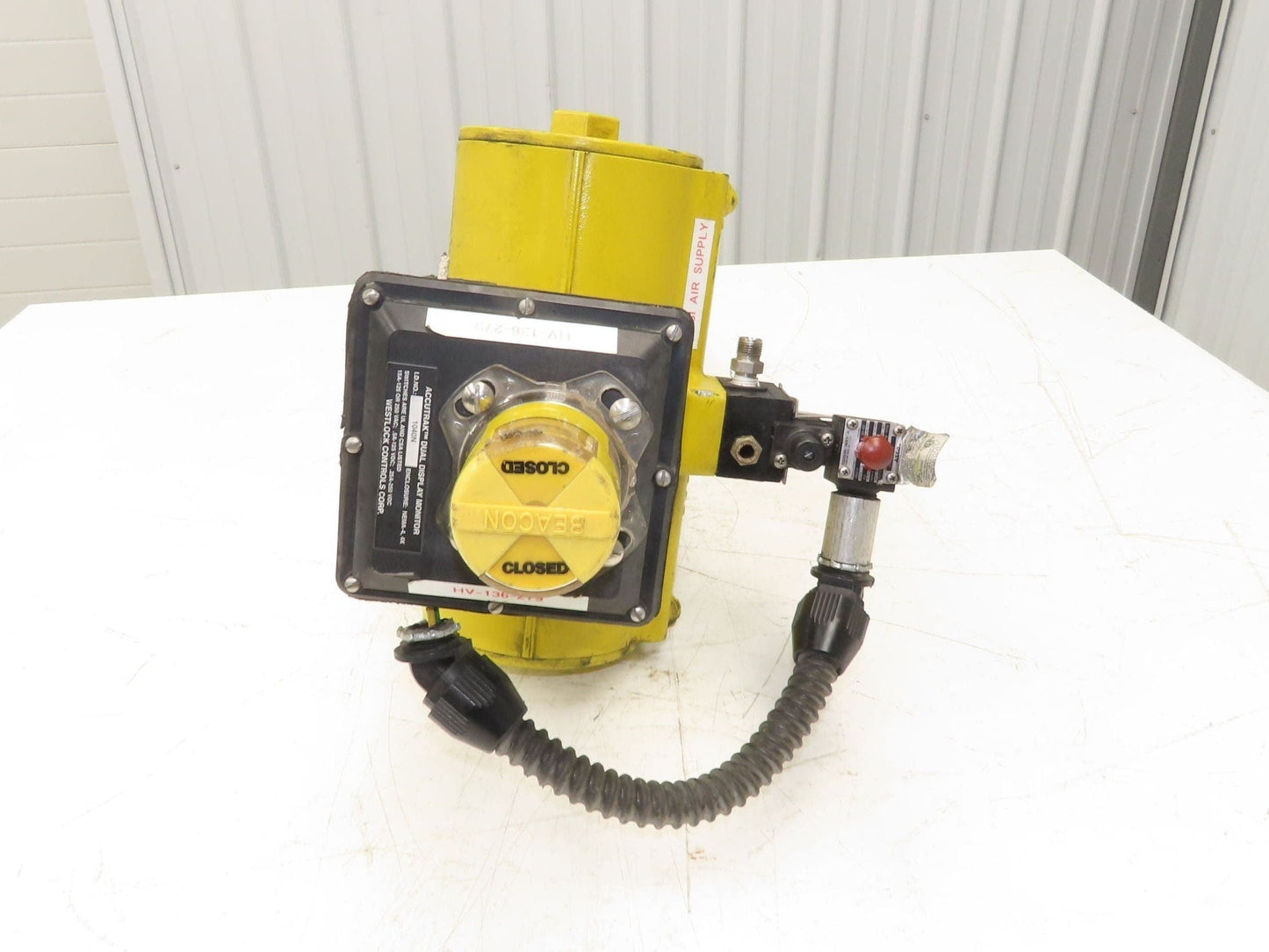 Tricentric 4" Stainless Butterfly Valve 8-Lug + Hytork-425 Actuator & Positioner