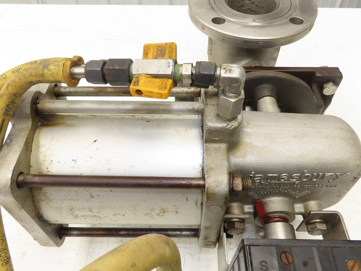 Jamesbury ST-200 3" Stainless Flanged Ball Valve + Air Actuator & Positioner