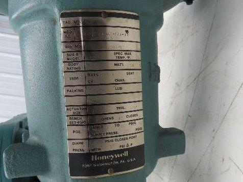 Honeywell 1" NPT Valve + Electro-Pneumatic Actuator & Positioner
