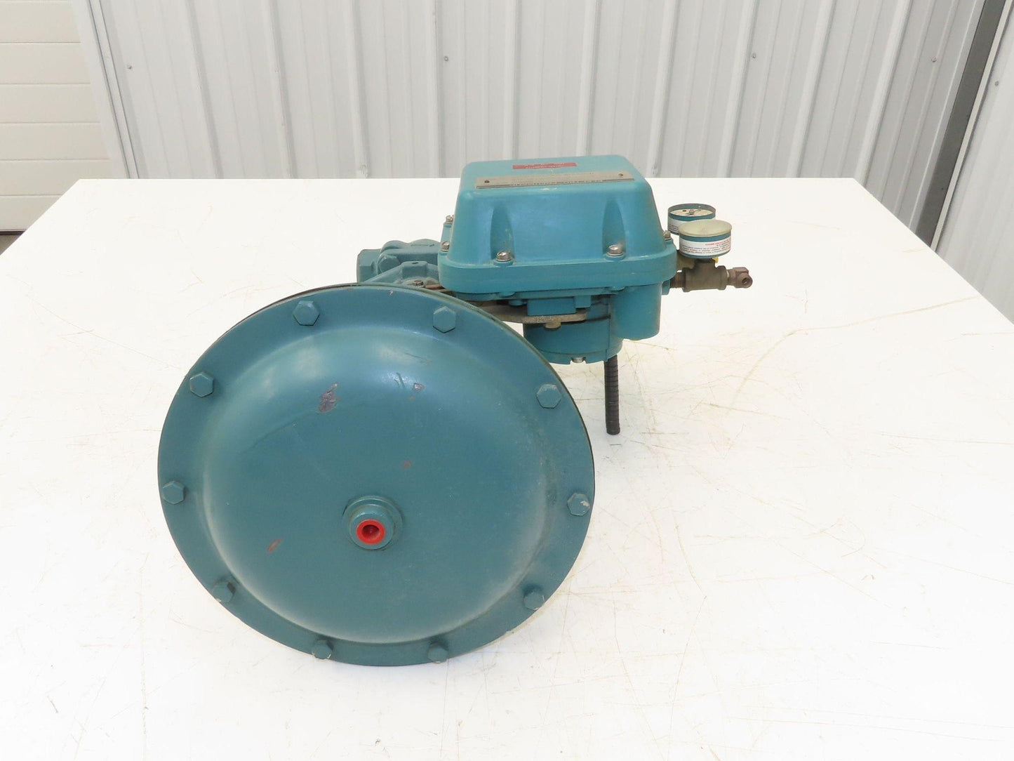Honeywell 1" NPT Valve + Electro-Pneumatic Actuator & Positioner