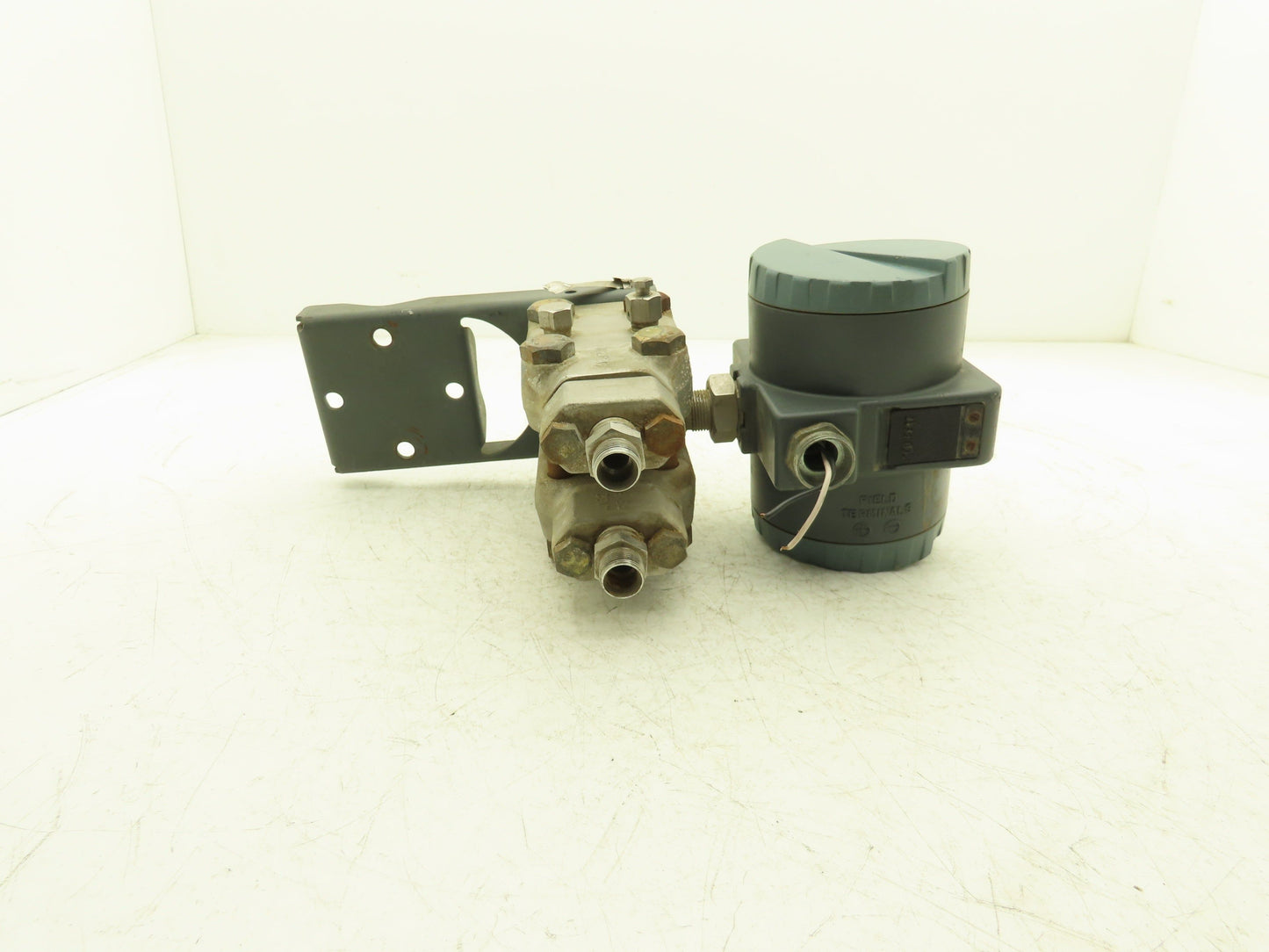 Foxboro 823DP-I3S1SL2 Differential Pressure Transmitter 12-65 VDC