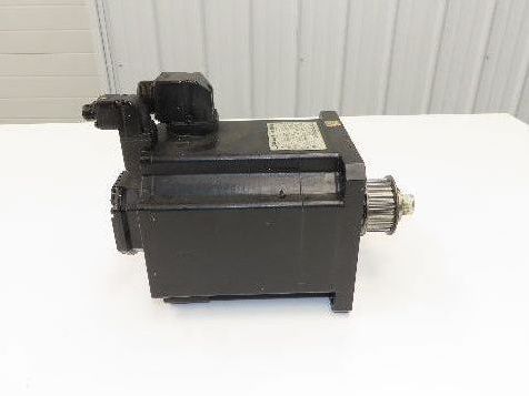 Okuma BL-MC200J-20T AC Servo Motor 4kW 2000 RPM 157V 16.2A 3PH