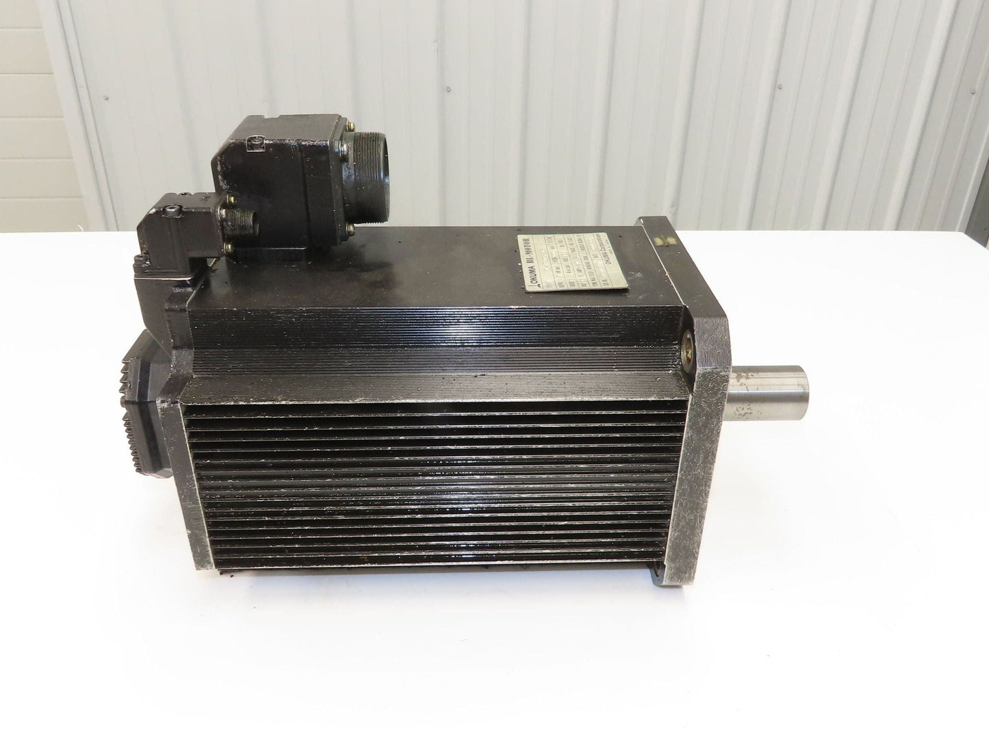 Okuma BL-MP400J-20S AC Servo Motor 6.7kW 2000 RPM 143V 3PH