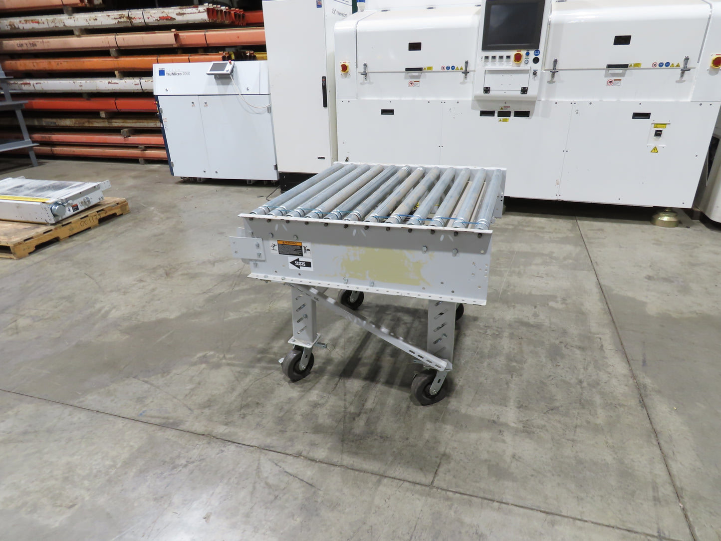 Roach 36"BF x 36"L Live Roller Conveyor 130VDC O-Ring Belt Drive on Casters