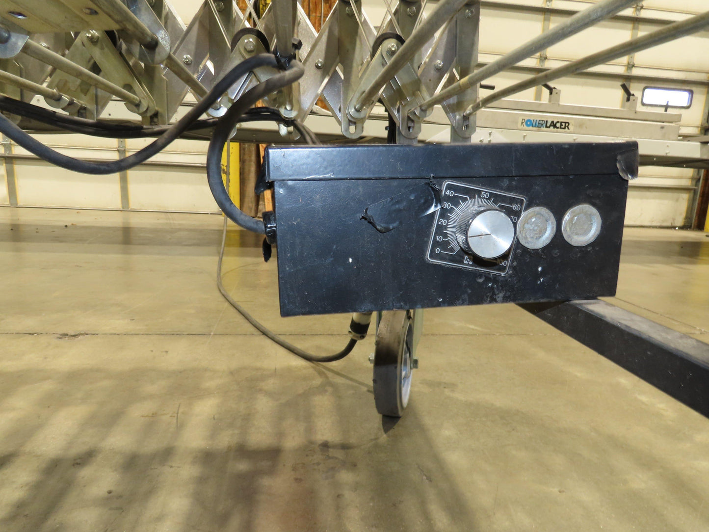 Best Flex 30"x 36' Expandable 1.9" Power Roller Conveyor 120V Variable Speed