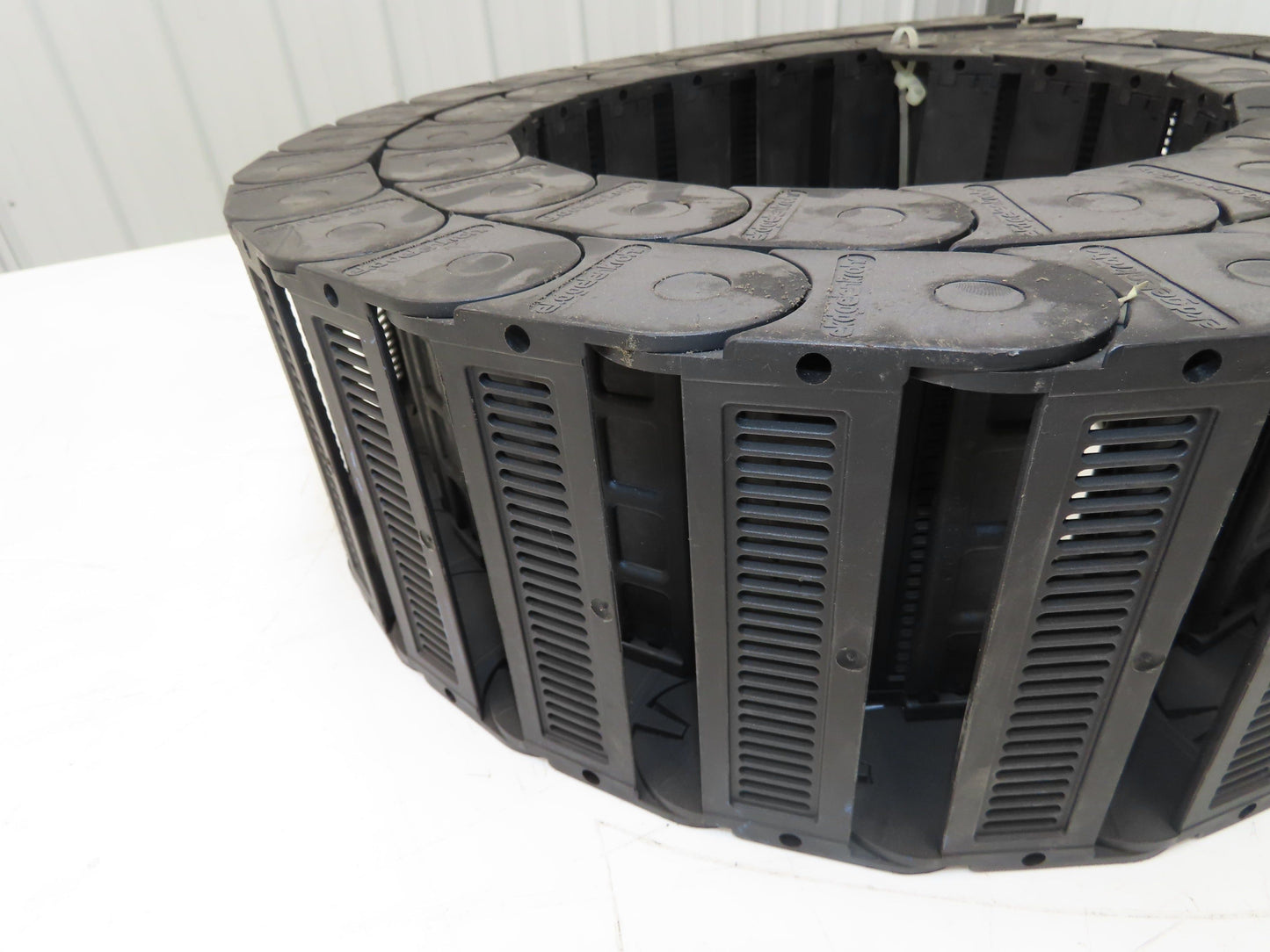 EKD Gelenkrohr 20.0 Energy Chain Cable Carrier 1.25x5.25" ID 110" L