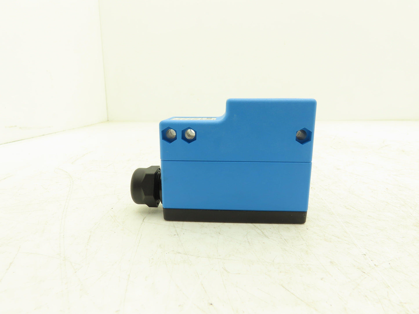 Sick WT32-B230 Photoelectric Proximity Switch 10-30vDC 100mm-2m Range