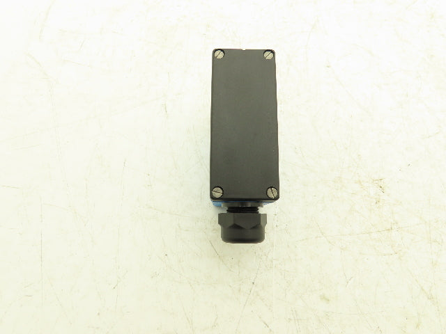 Sick WT32-B230 Photoelectric Proximity Switch 10-30vDC 100mm-2m Range