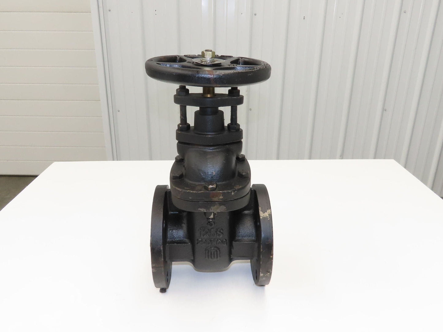 Milwaukee Valve 2882-M 3" Gate Valve 200psi WOG Non-Rising Stem 8" Wheel