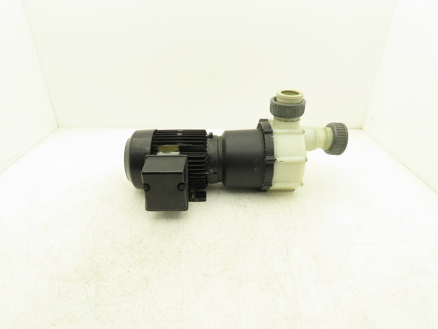 Siebec 2-1/4" Plastic Centrifugal Chemical Pump 2-Speed 1700/3440 RPM 400V 3PH