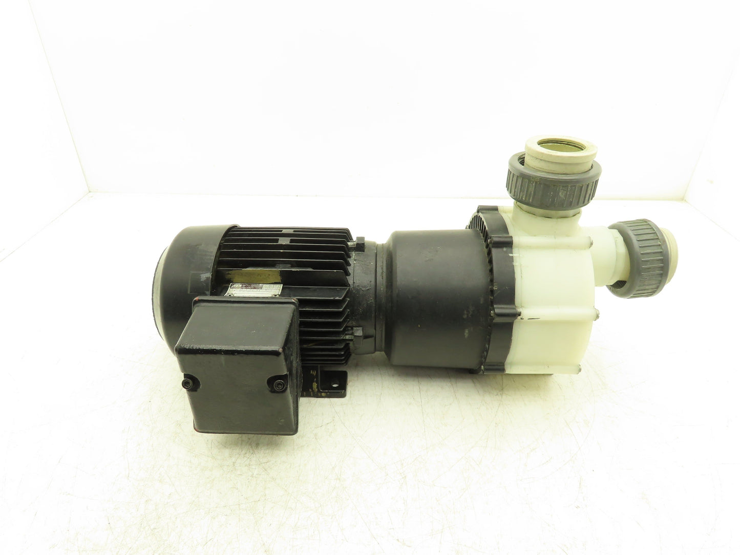 Siebec 2-1/4" Plastic Centrifugal Chemical Pump 2-Speed 1700/3440 RPM 400V 3PH
