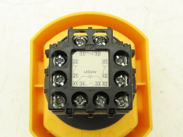 IDEC XW1E-LV Emergency RED E-Stop Pushbutton Twist Release Lot of 5