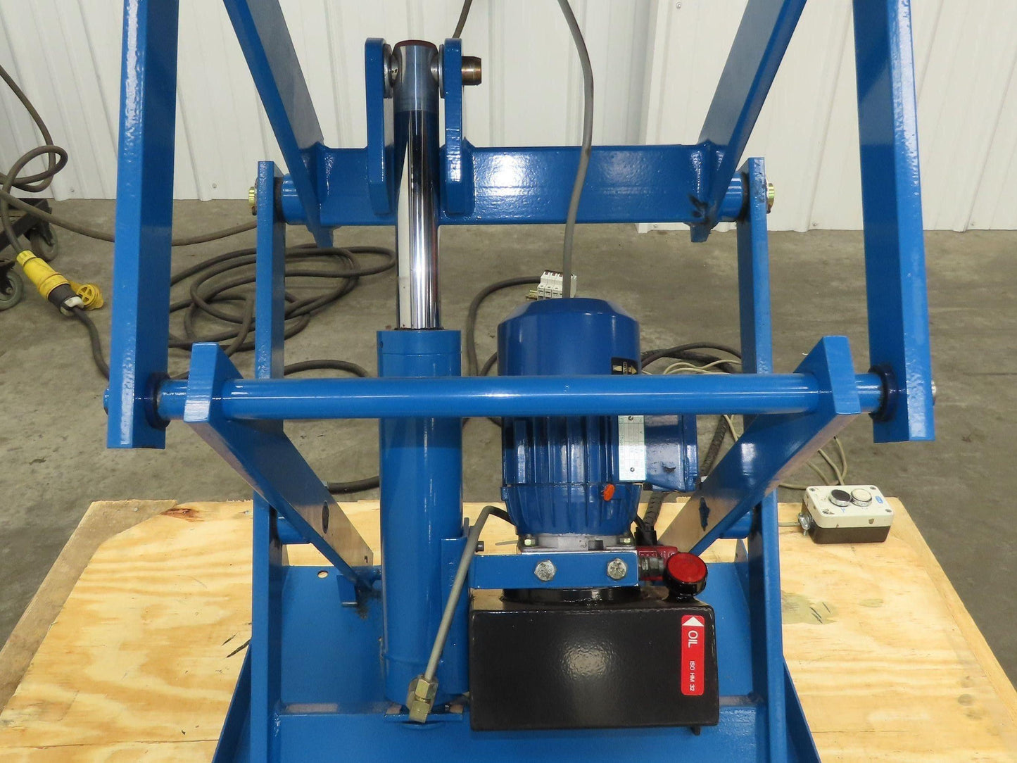 Hymo CXX4-8 Hydraulic Scissor Lift Table 400kg 880lb 36" Travel 24x31" 240V 3Ph