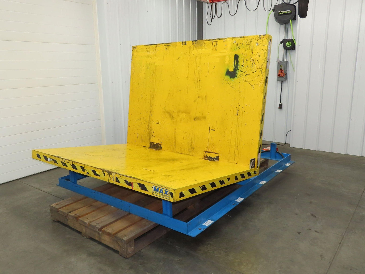 Max LPTT-UP Lift Table Max Upenders Hydraulic Tipper 2000lbs 78x54" Top 115V 1Ph