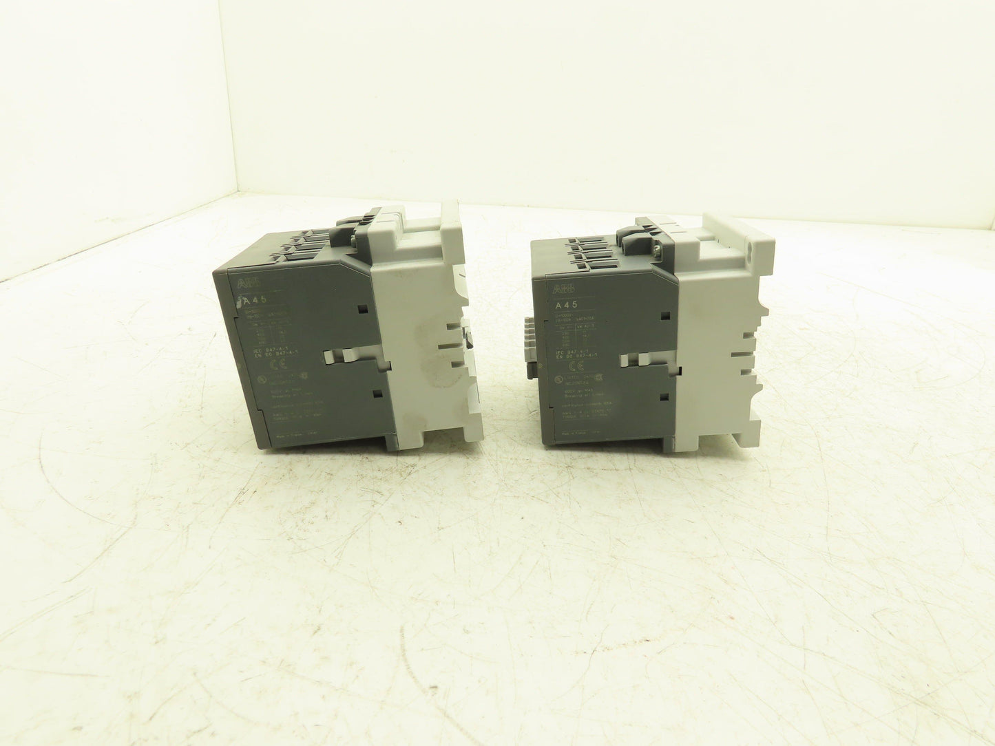 ABB AB 45 Contactor Motor Starter 120VAC Coil 22kw 600VAC 60A 4 Pole