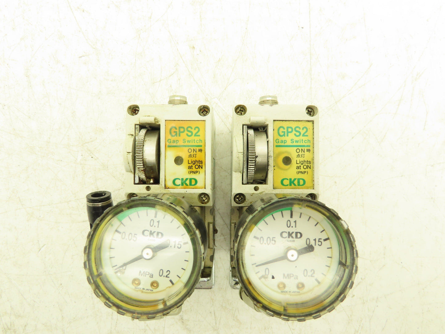 CKD GPS2-07-15-PGC0 Gap Switch 50-200kPa 7-29psi Lot of 2