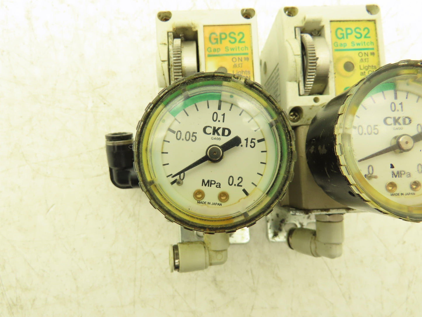 CKD GPS2-07-15-PGC0 Gap Switch 50-200kPa 7-29psi Lot of 2