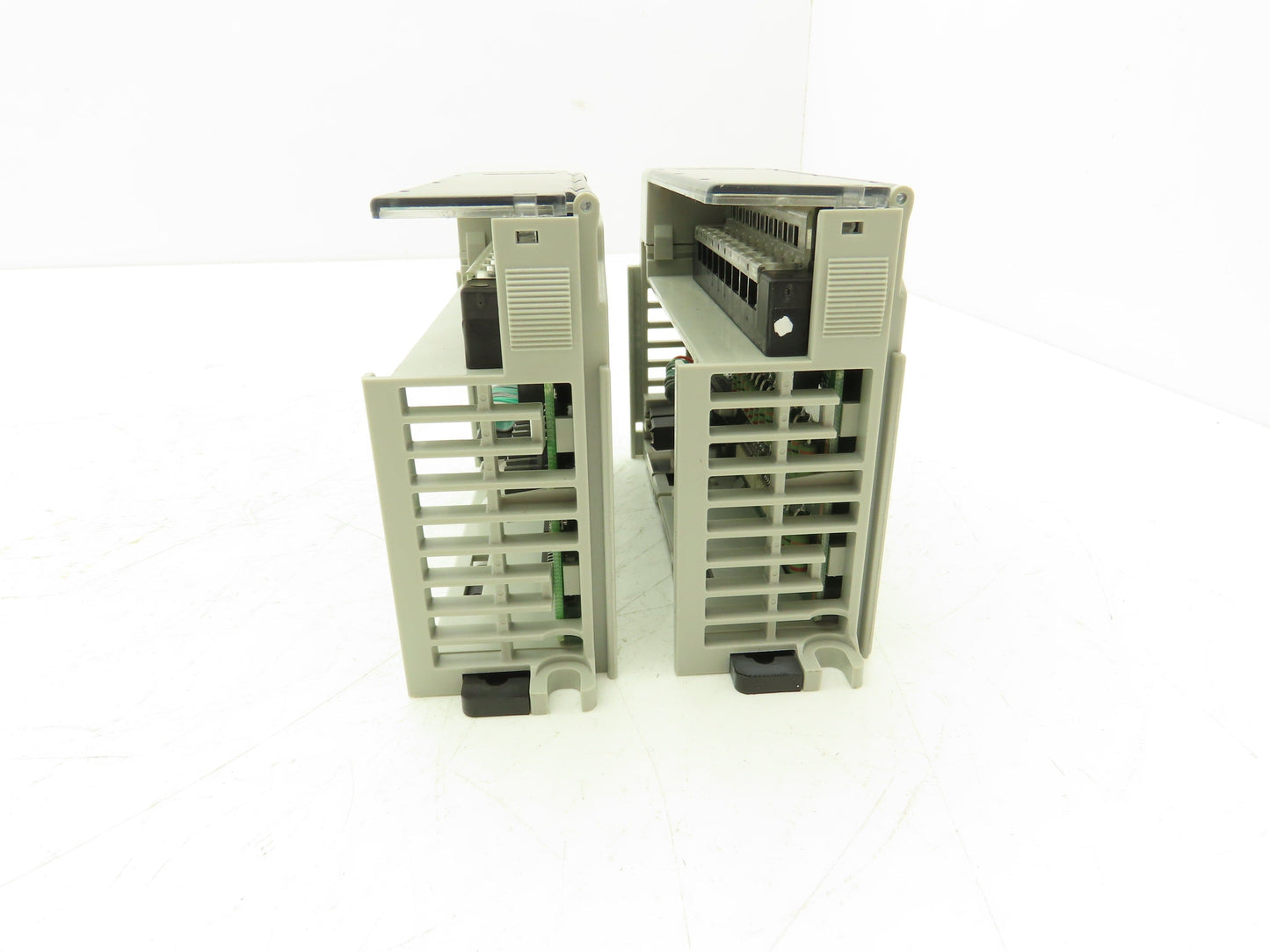 Allen Bradley 1769-IQ16 1769-OV16 Relay Input Sinking Output Module Lot of 2