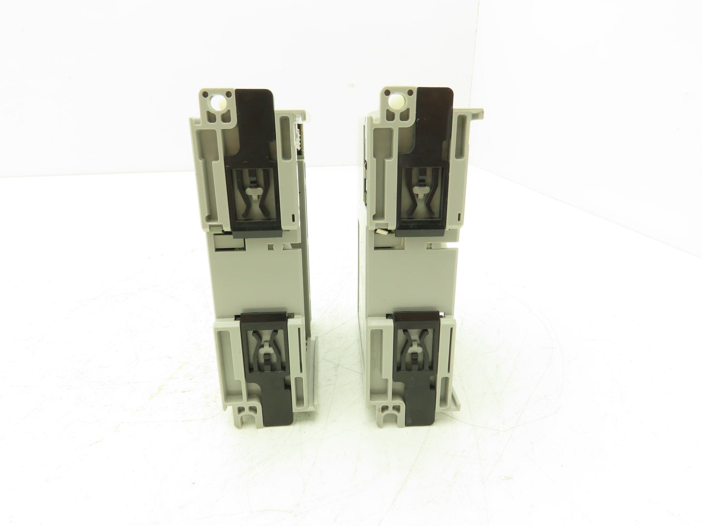 Allen Bradley 1769-IQ16 1769-OV16 Relay Input Sinking Output Module Lot of 2
